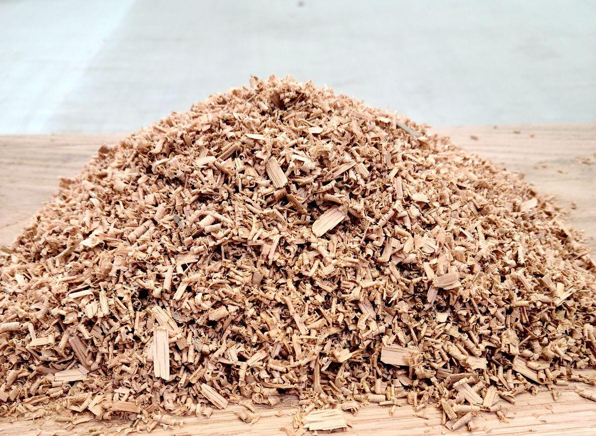Sawdust and fine wood-processing residues suitable for assessment as biomass material.